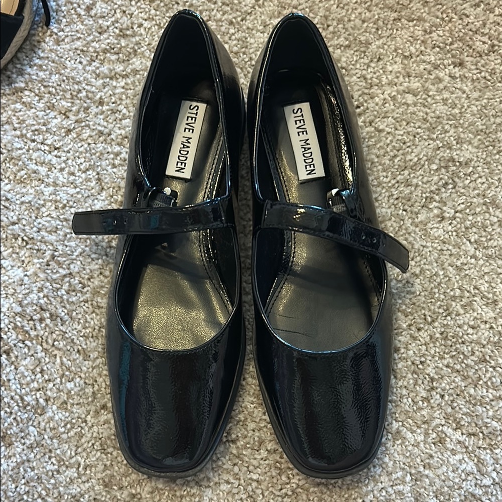 Steve Madden Black Loafers Classic Slip-On Flats